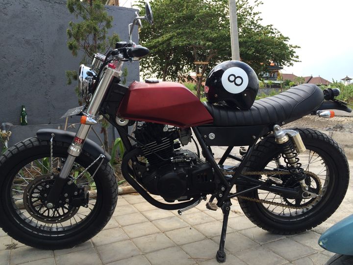 suzuki-thunder-250-brat-style-malamadre-motorcycles-31