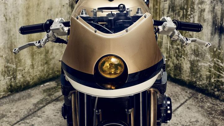Yamaha XJR1300 Cafe Racer Dissident by It Rocks!Bikes
