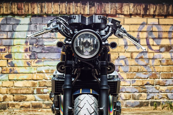 Yamaha XJR1300 Cafe Racer by Iron Heart