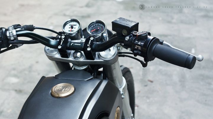 Yamaha SR400 Street Tracker ZF-R4 - ZIFE Design 3