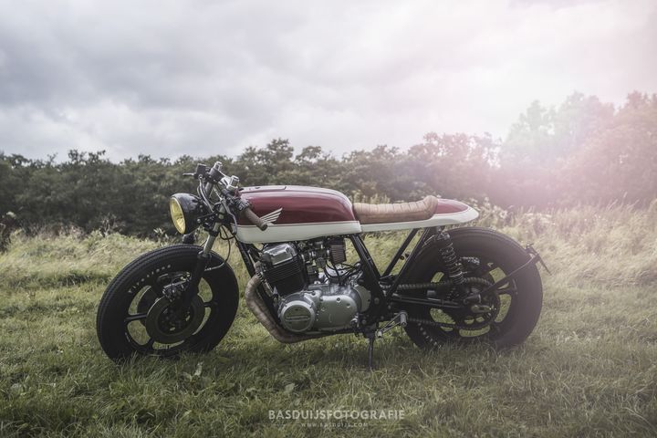 honda-cb750-caferacer-by-wrench-kings-1