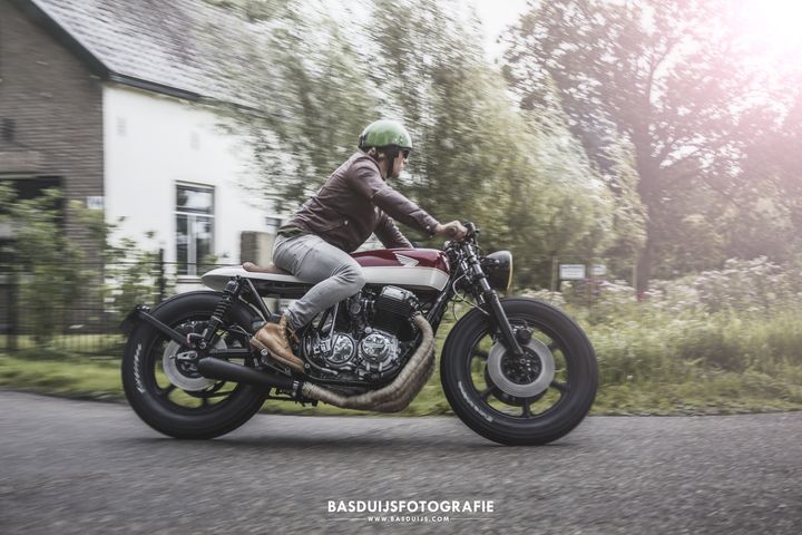 honda-cb750-caferacer-by-wrench-kings-4